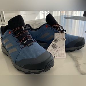 NWT Adidas Terex boys shoes size 6